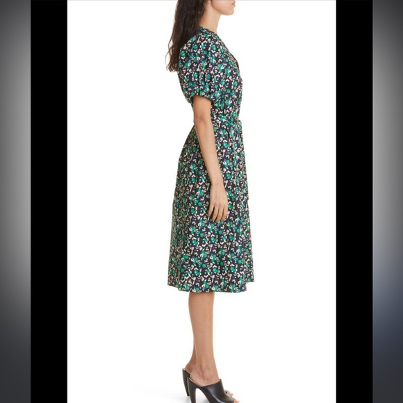BAUM UND PFERDGARTEN AZALIA FLORAL ORGANIC COTTON DRESS IN BLACK DANDY FLOWER - Picture 5 of 5